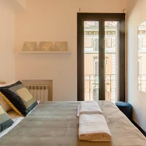 https://domina-apartment-colosseum.it-romehotels.com